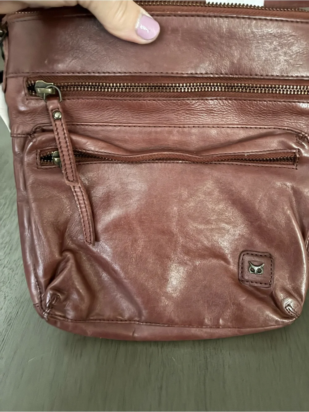 Wise owl Leather Crossbody Bag - brownish red